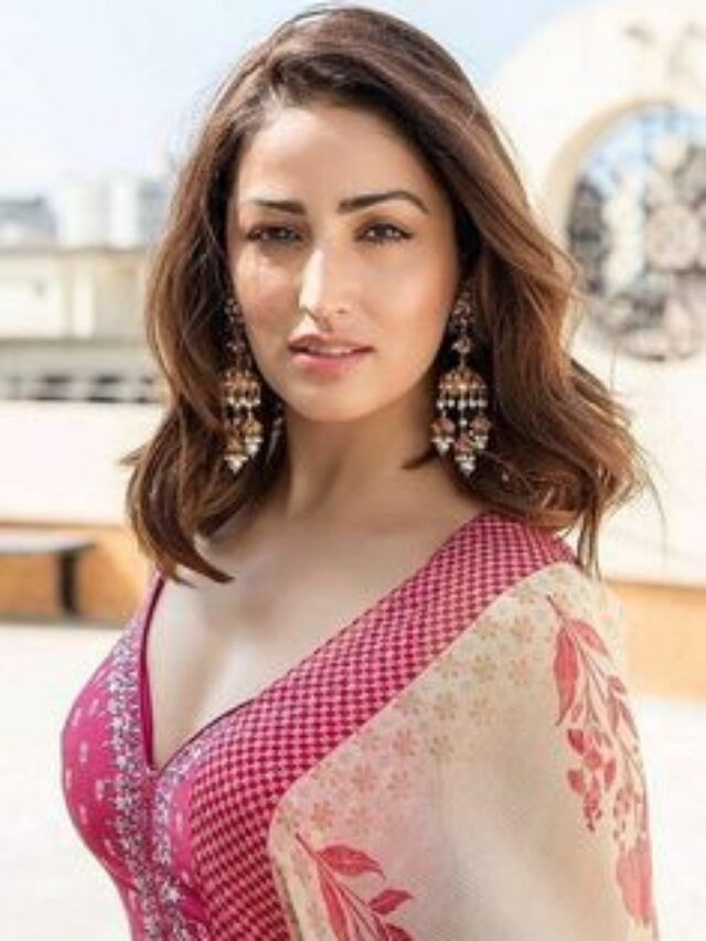 Top 10 Makeup looks of Yami Gautam