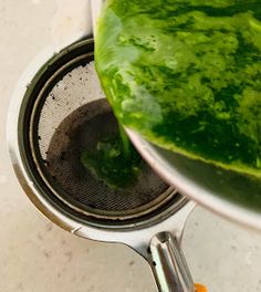 Papaya leaf juice