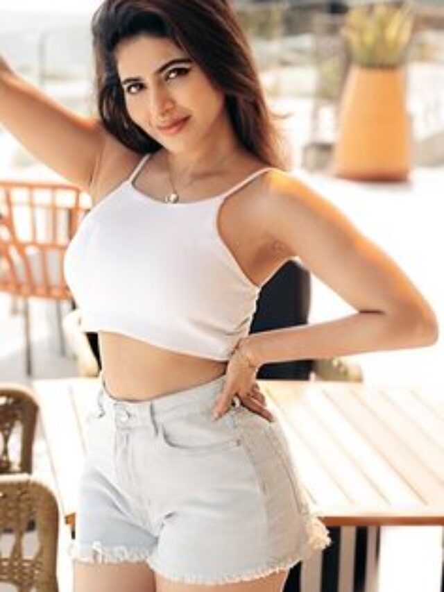 Top 10 Hot Looks of Actress Iswarya Menon