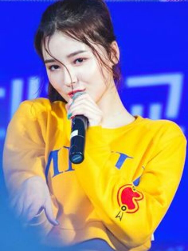Hot & Cute Looks of Korean-American Singer Nancy