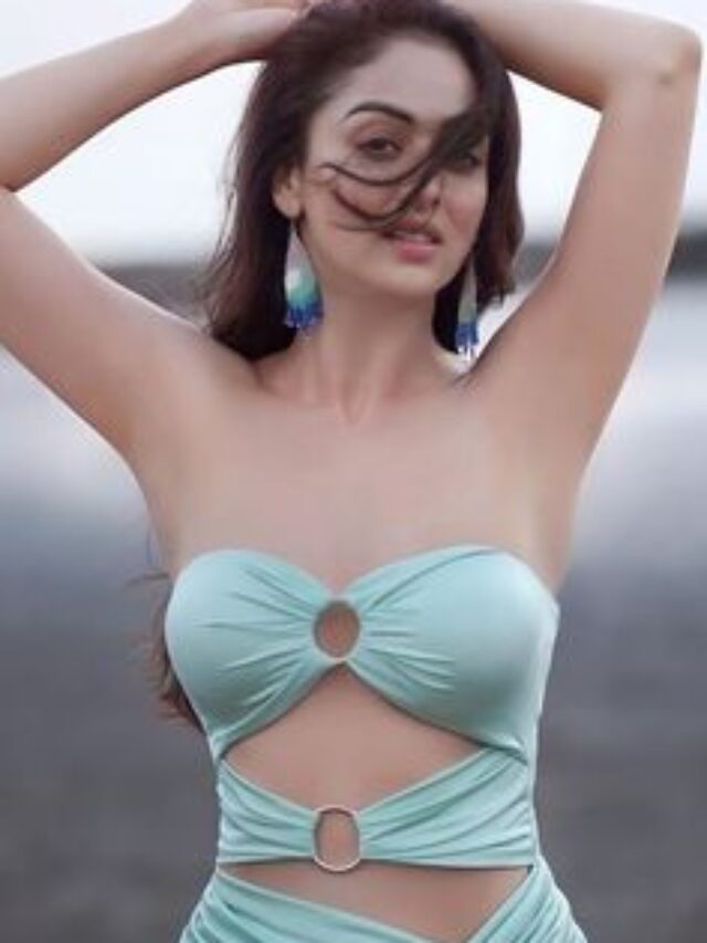 Hot Looks of Actress Sandeepa Dhar